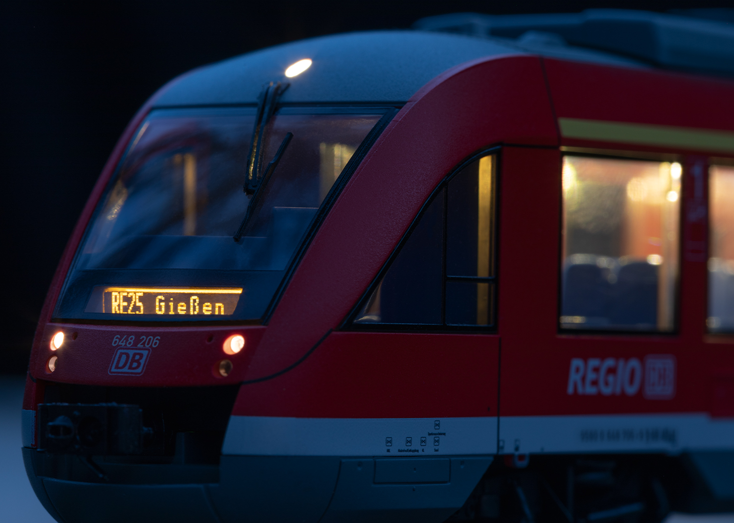 Class 648.2 Diesel Powered Commuter Rail Car - 3