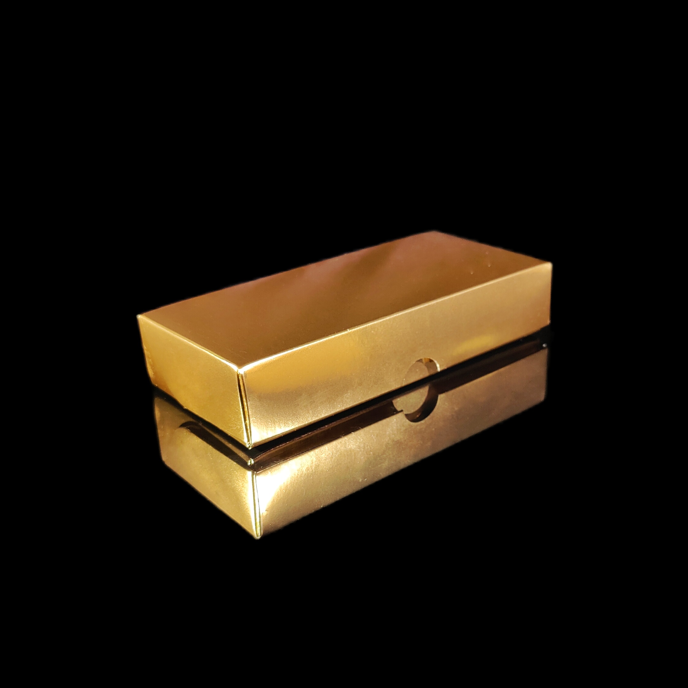 8-bitars pralinask budget, guld