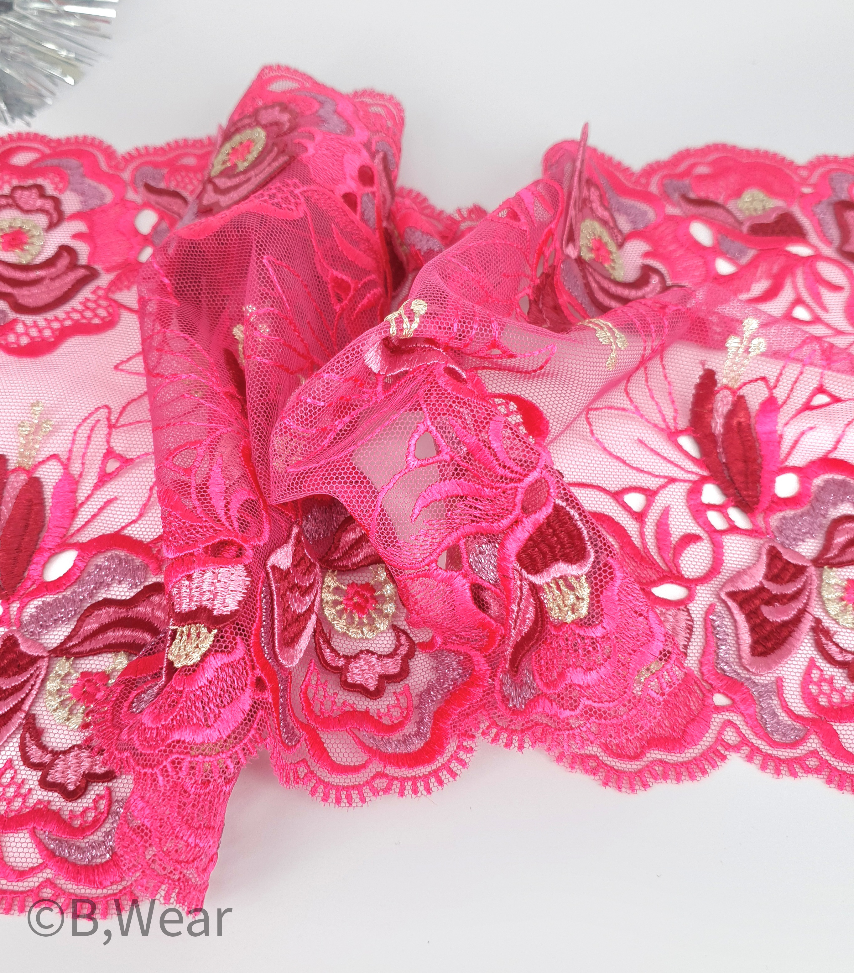 Cerise stum spets med 3D blommor - 23 cm