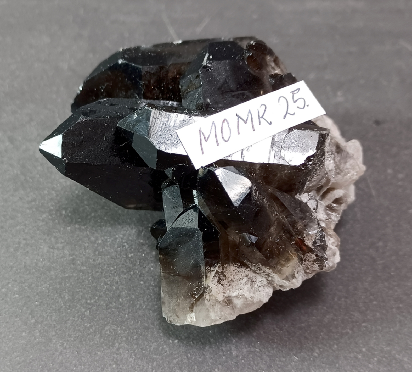Rökkvarts kluster / Morion Kluster - AAA kvalitet - Mörk