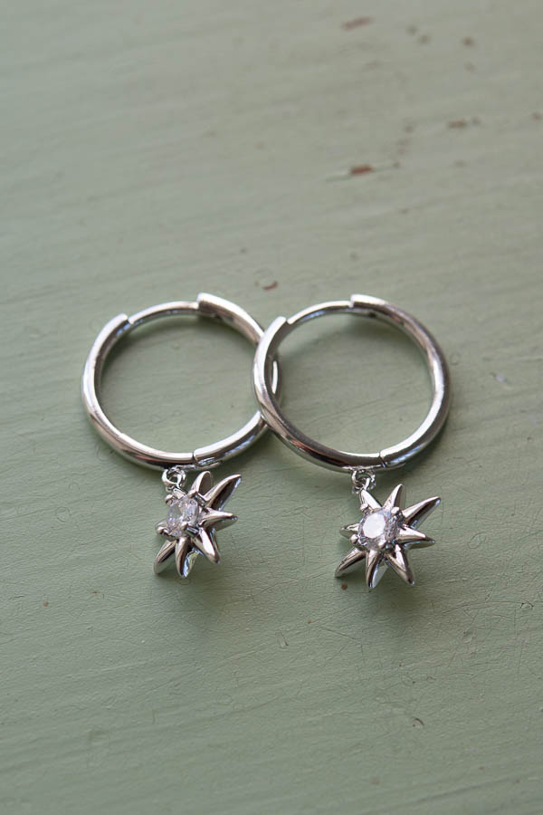 Ioaku -  Sparkle Star Hoops Silver - 6
