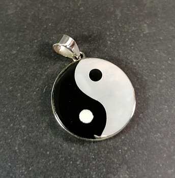 Yin Yang hänge i Silver - Pärlemor / Svart Onyx