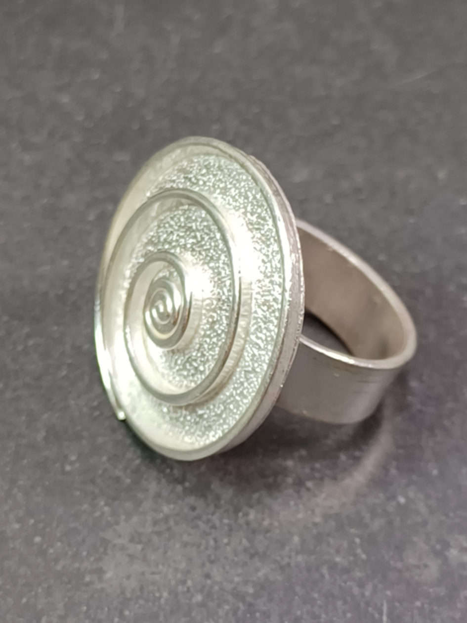 Silver Ring  med Spiral  - Justerbar Storlek