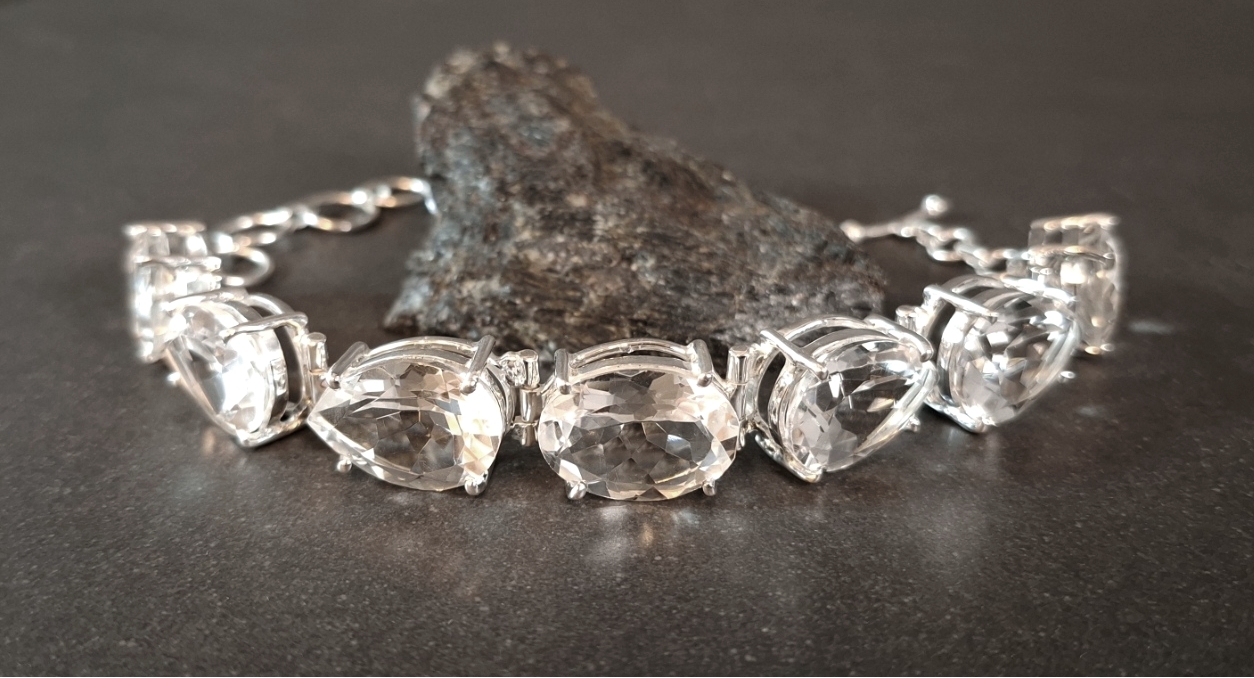 Silverarmband med Bergkristall - Droppe och Oval