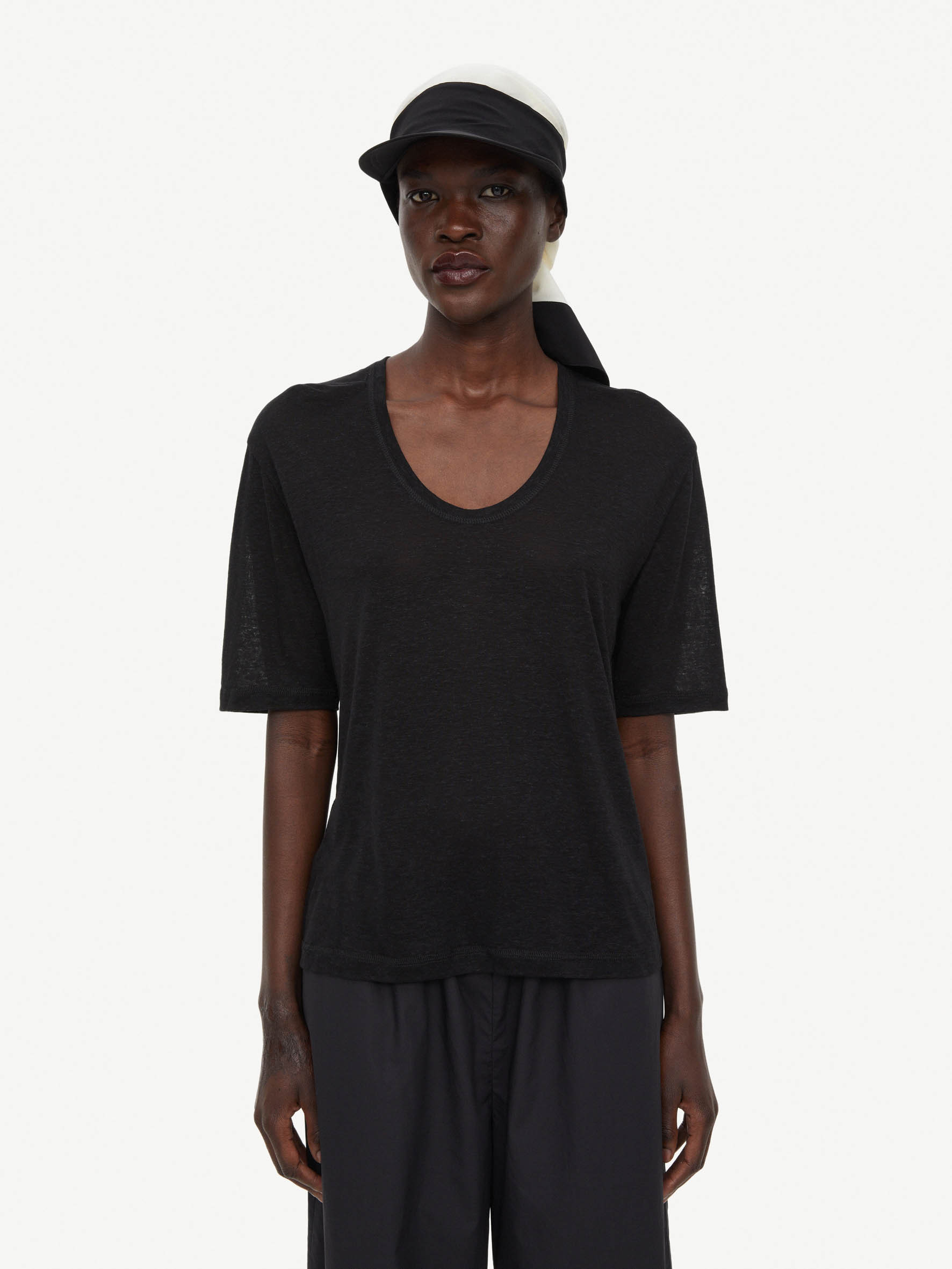 By Malene Birger Amaringa T-shirt black - 4