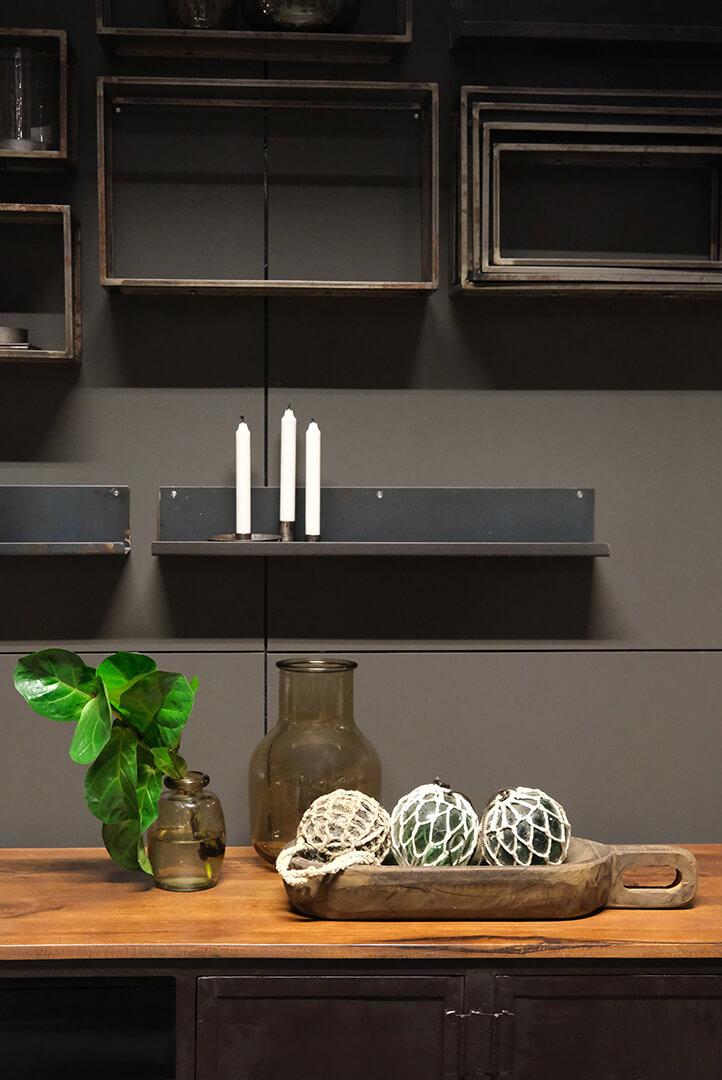Gorm Järnhylla i enkel design 70 cm 