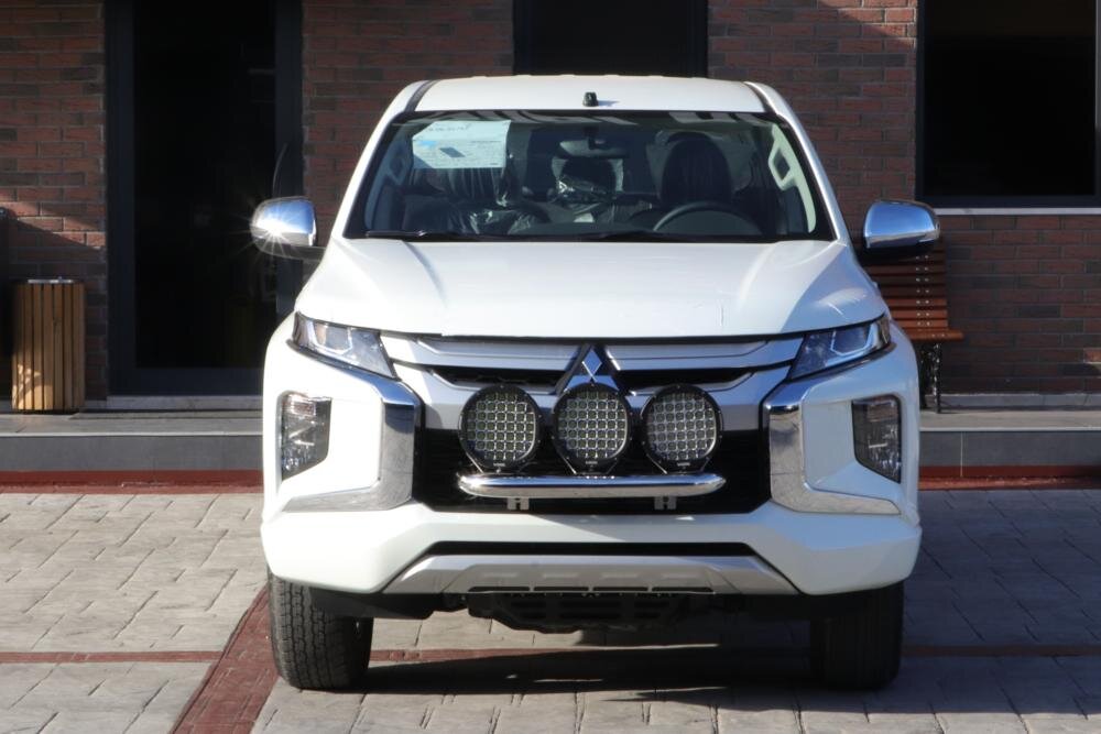 Voolbar - Mitsubishi L200 2020-