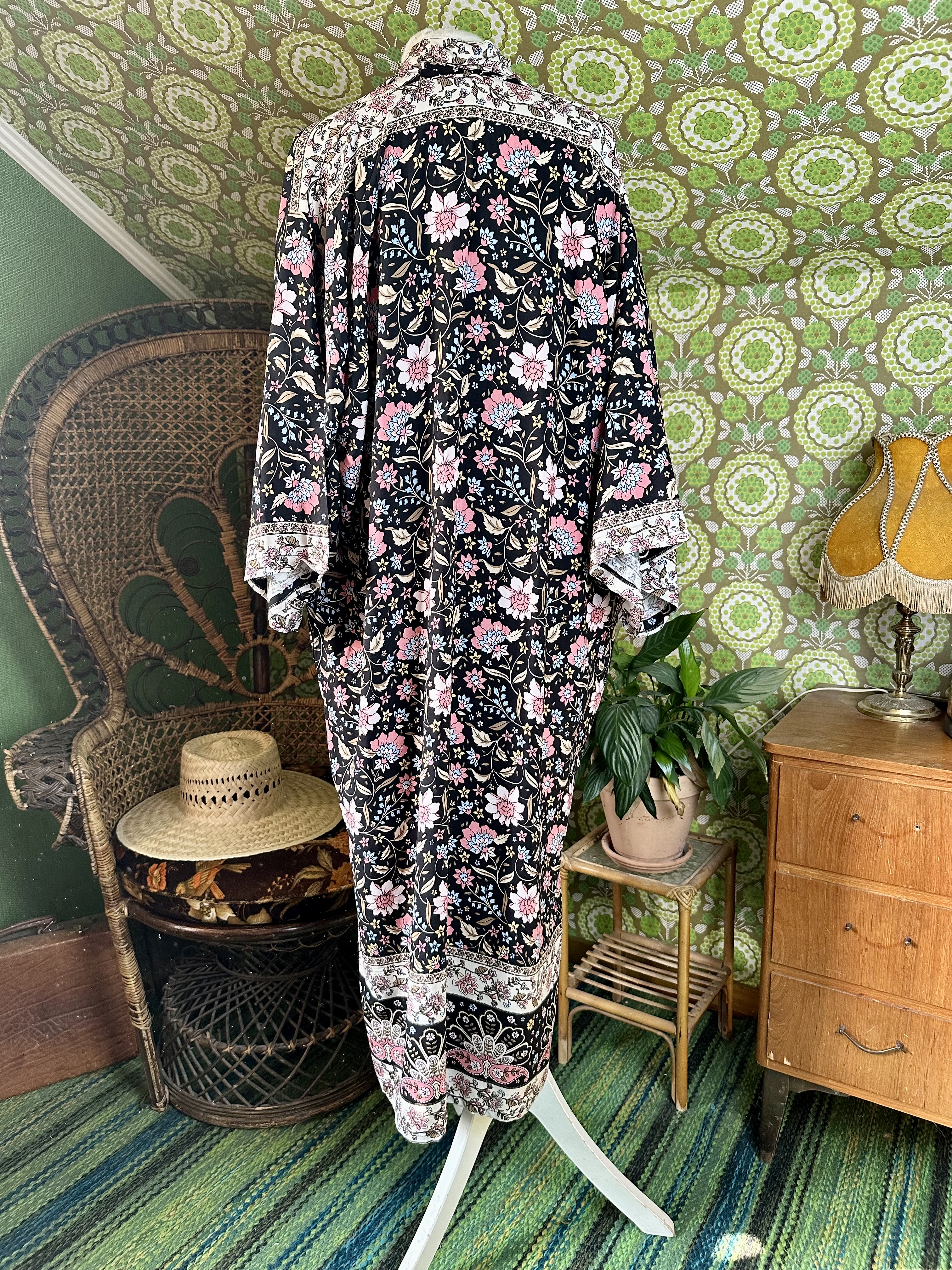 kimono  svart floral  lång  - 7