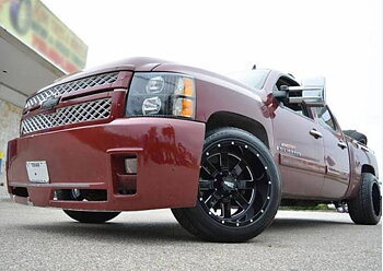 Moto Metal MO962 18X12 ET-44 / 8X165,1
