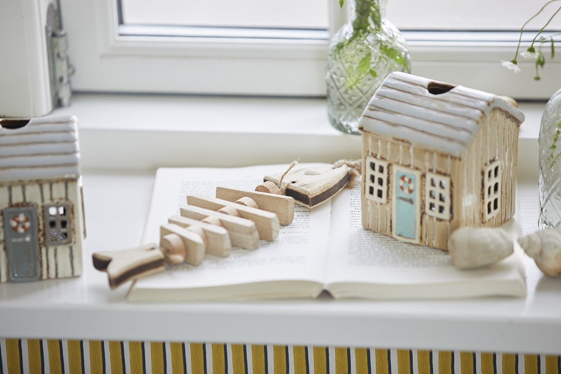 Huslykta - Lykta hus - Ljusstake - Løkken - Beige med turkos dörr  - 9