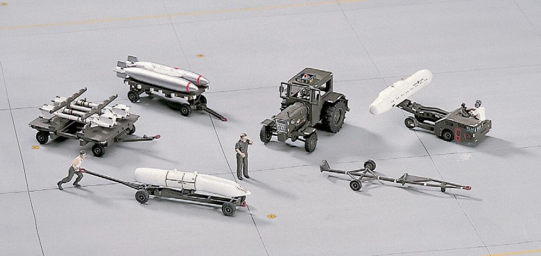 1/72 Aircraft Weapon Loading Set