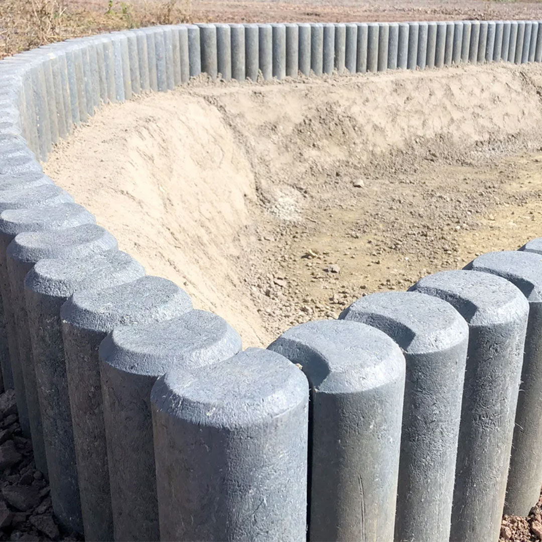 Palisade i plast rund med utskjæring, Massiv Brun Ø: 110 mm, L: 1200 mm - 2