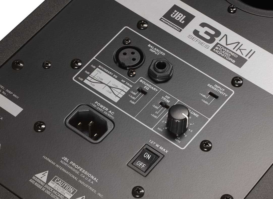 JBL LSR305P MkII Pris/Styck - 2