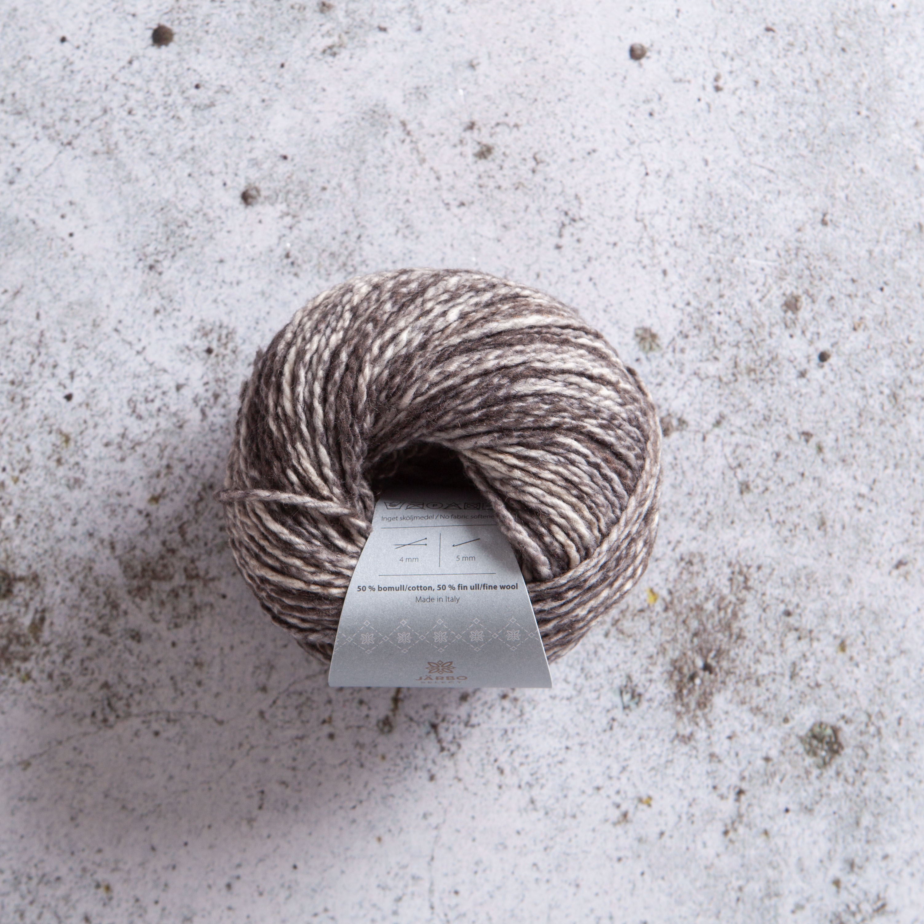 Select no.4 Växtfärgad Walnut Hulls 22108