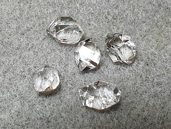 Herkimer ( dubbelterminerad bergkristall ) liten. Pris/st