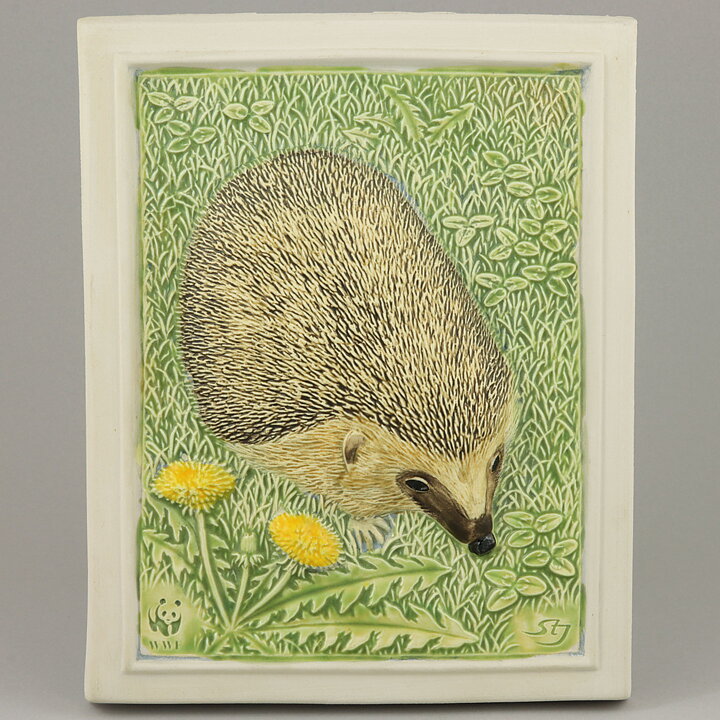 Staffan Johnson (Province Animals 1980s) White Wall Plaque with Hedgehog Motif 20 cm