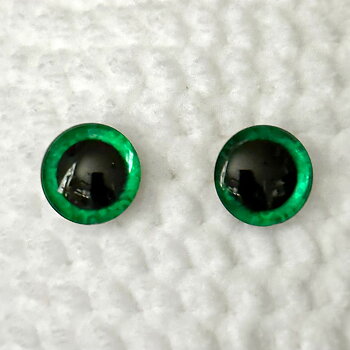 Ett par stora (18 mm) gröna säkerhetsögon