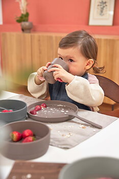 Lässig Dish Set PP/Cellulose Uni Choco (Plate, Bowl, Mug, Spoon)
