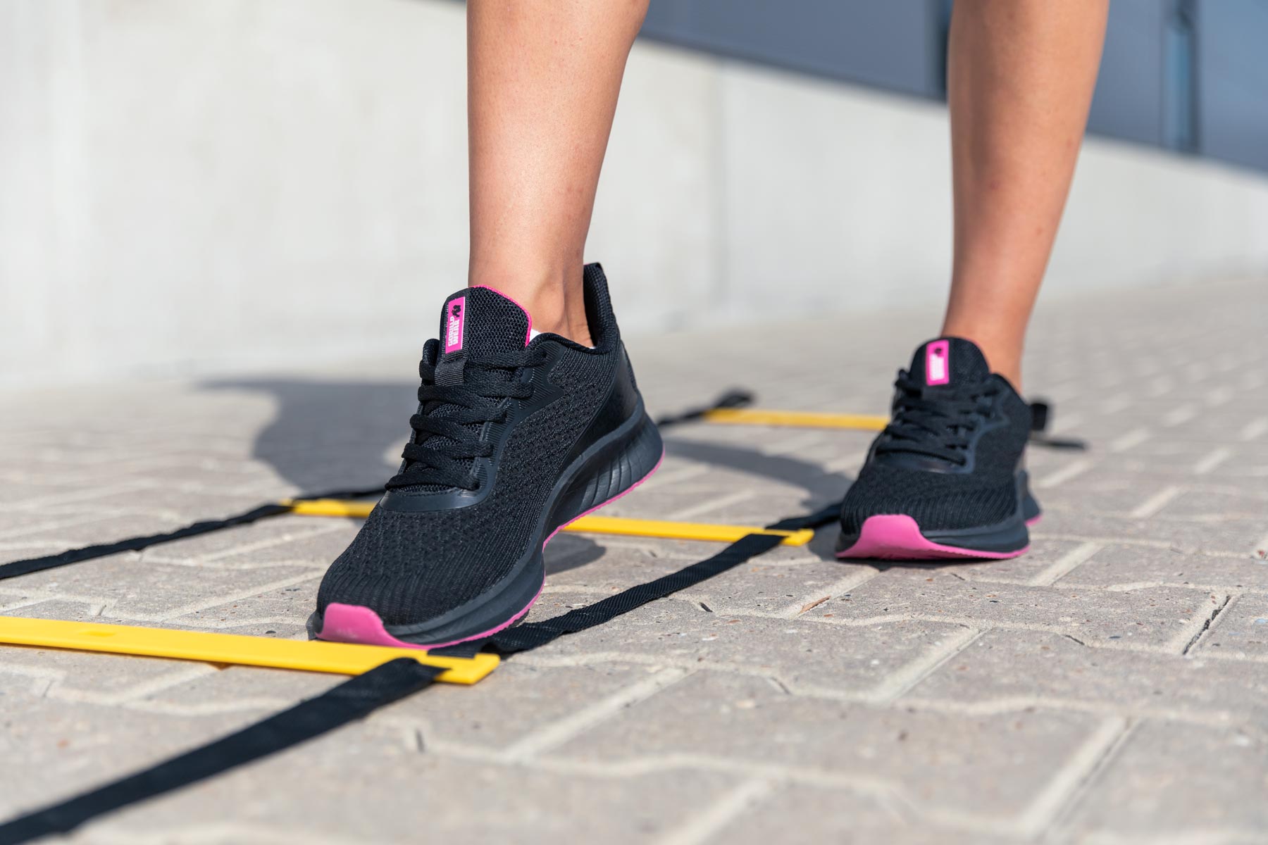 Milton Training Shoes, black/fuchsia - 15