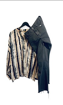 marta du chateau blus grå