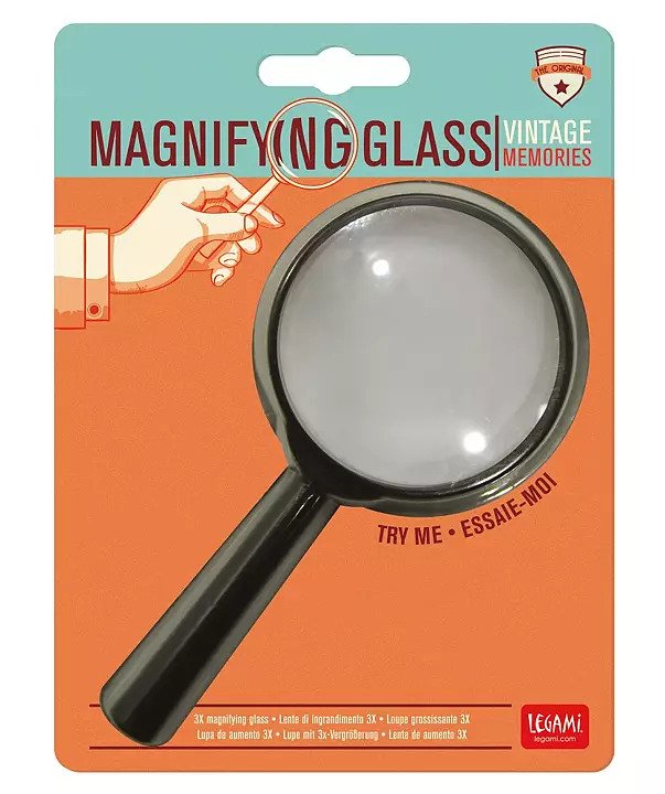 Liten Amanda - Magnifying glasses