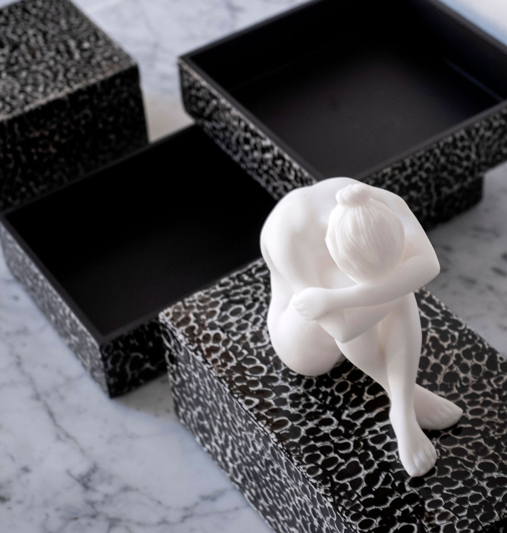 Eggshell tray 20 x 20 