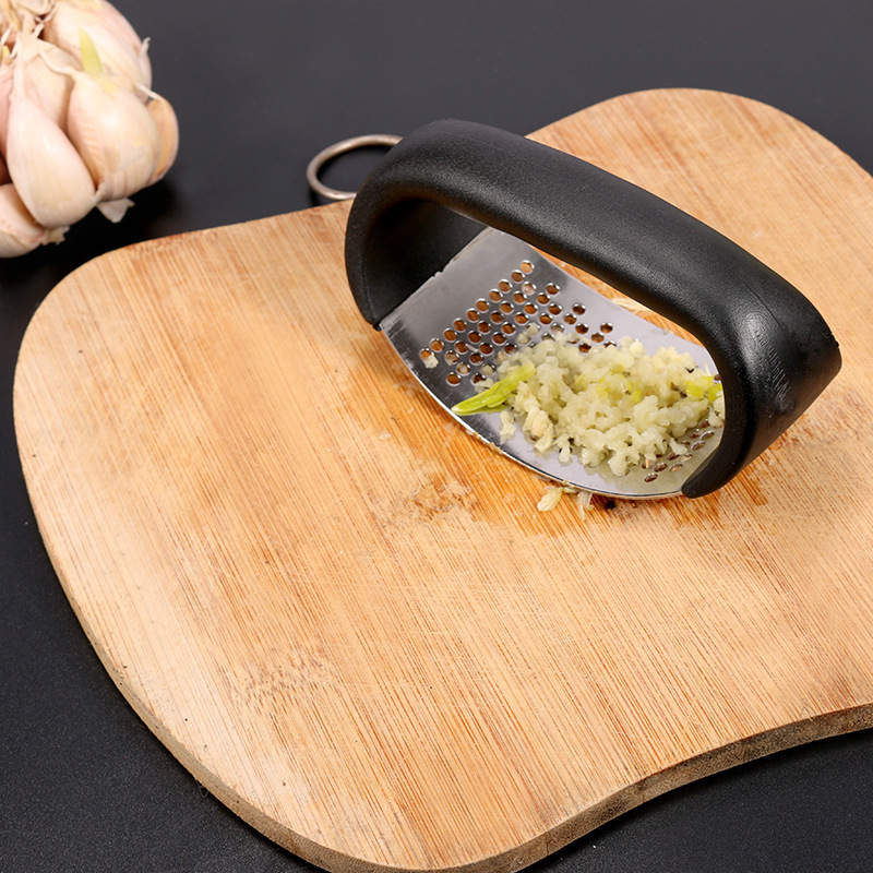 Garlic Press - Plastic Handle - 5