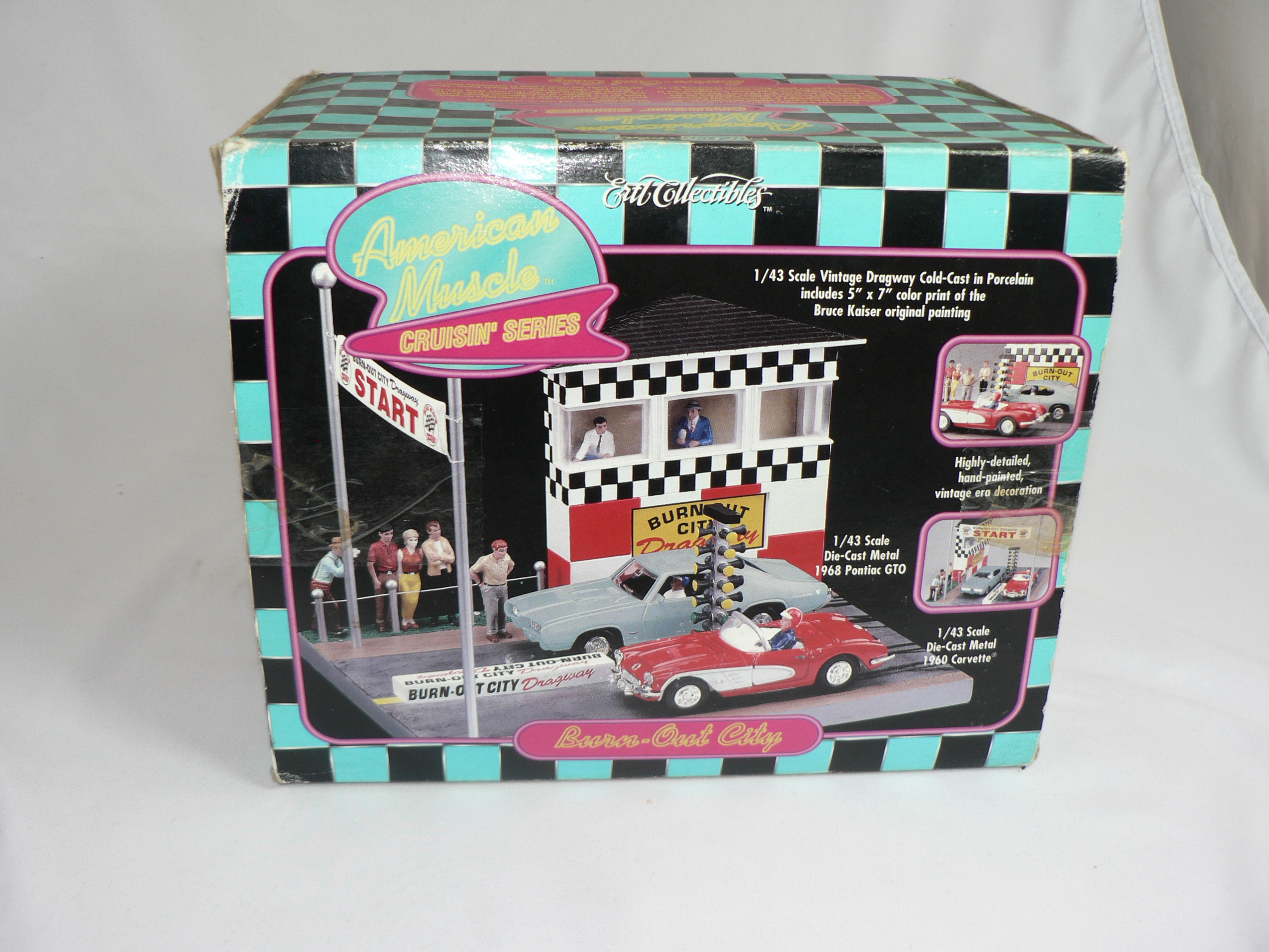 Diorama Burn-Out City   1:43  ERTL - 4