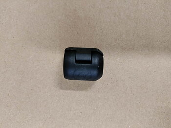 Slingshot One pump valve clips