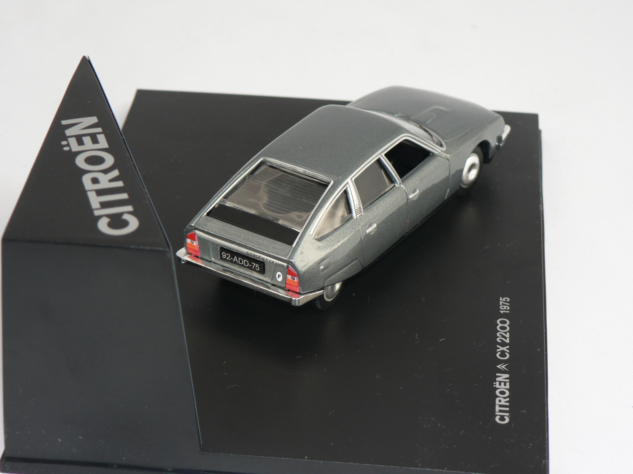 Citroen  CX 2200   1975  1:43  Norev - 2