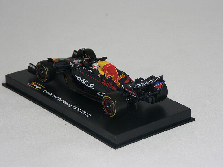 Red Bull  Honda  RB18   Max Verstappen  1:43 Burago
