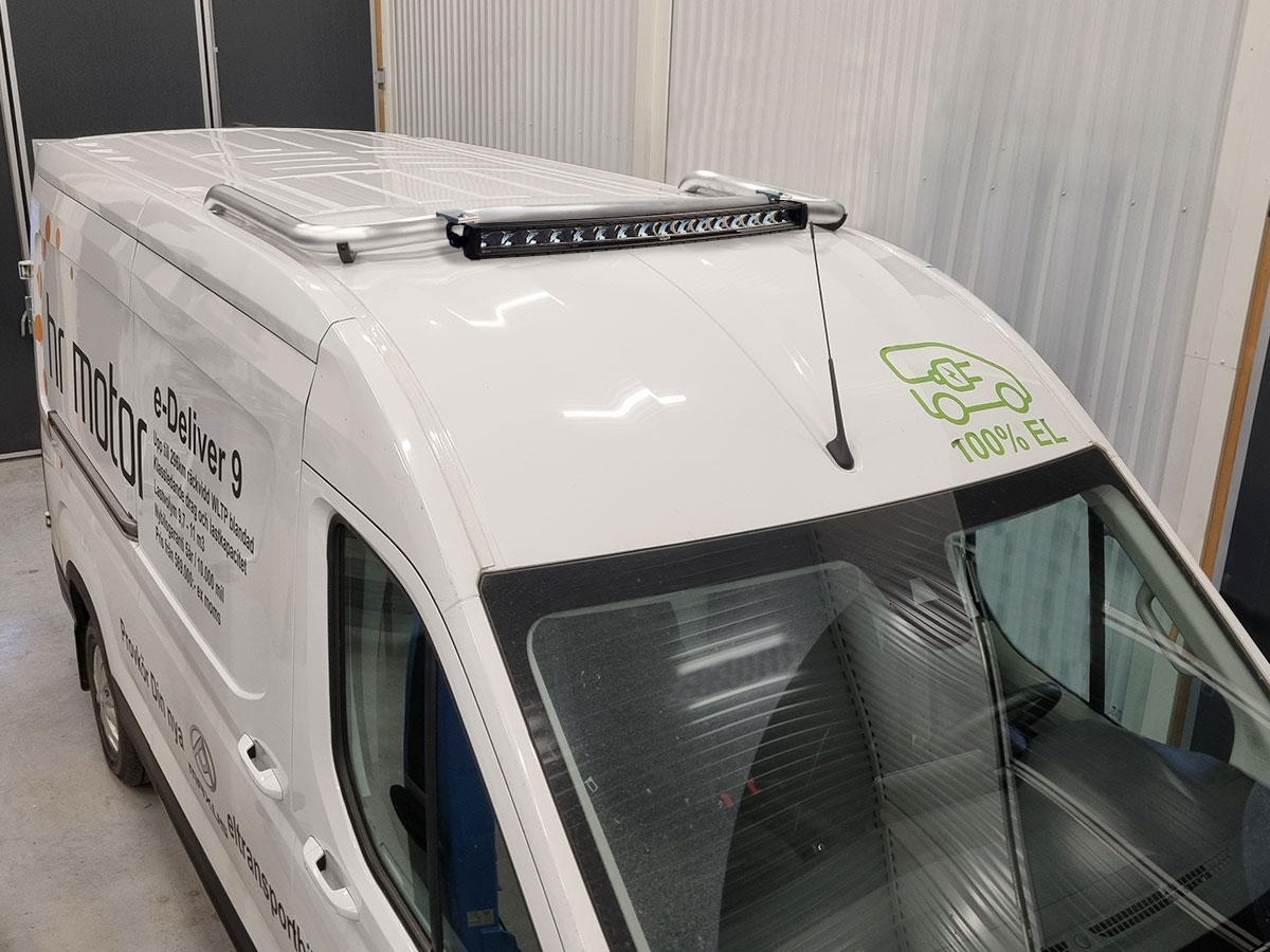 T-RACK Maxus e-Deliver 9 21- front high roofbar