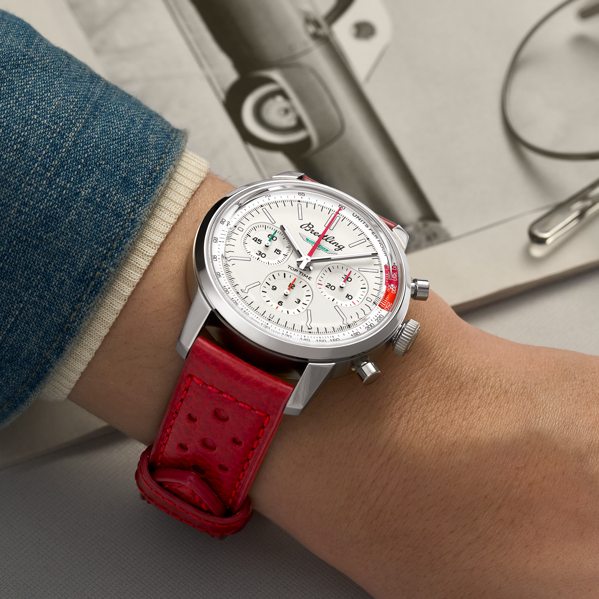 AB01766A1A1X1 Breitling Top Time B01 Ford Thunderbird