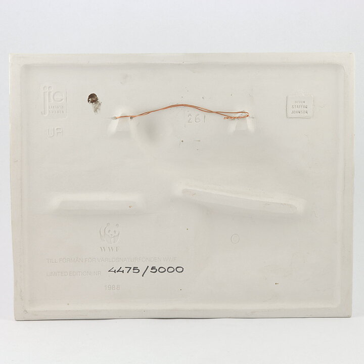 Staffan Johnson (WWF 1988) White Wall Plaque with Otter Motif 32 cm