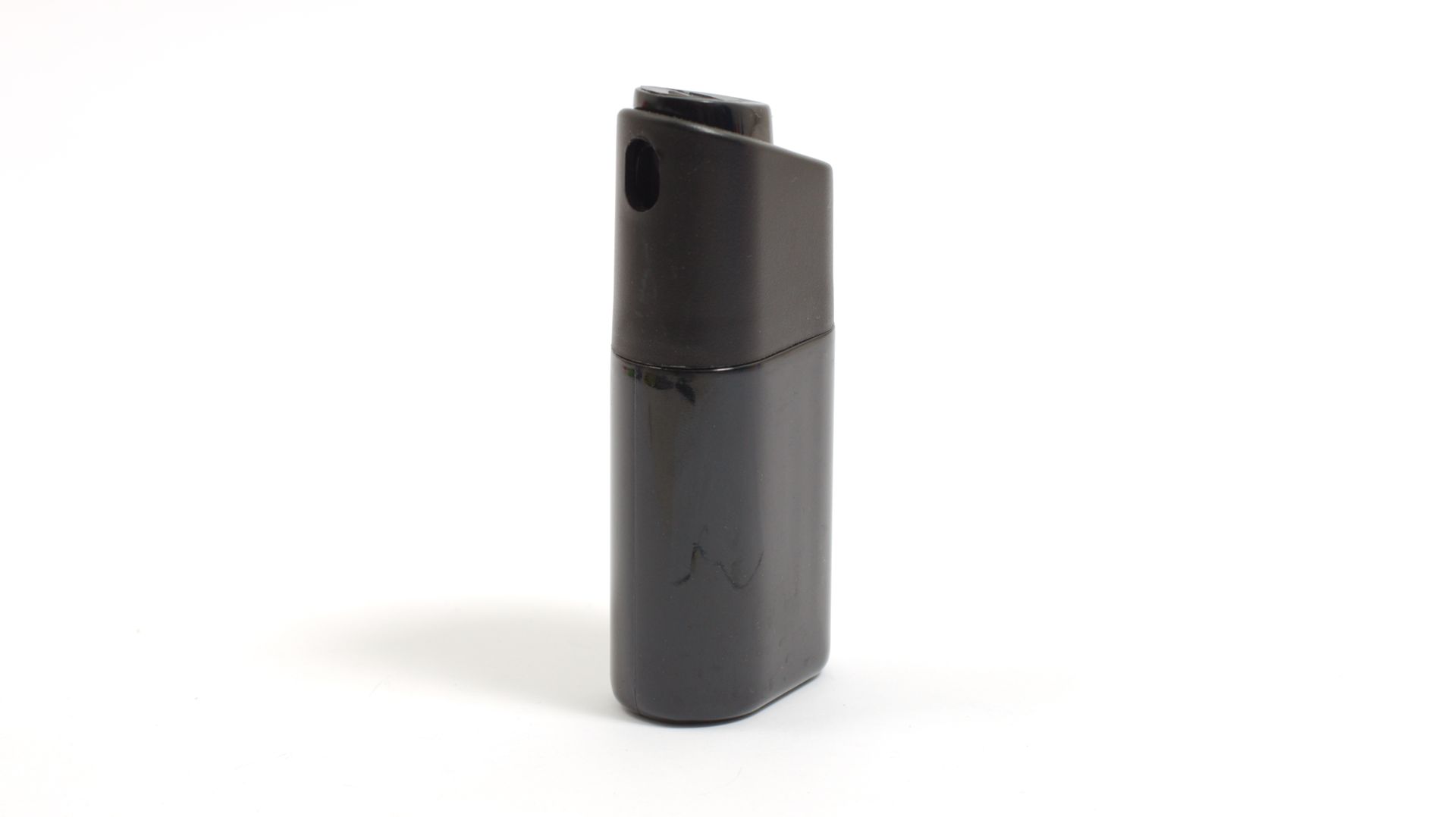 30 ml. Putsspray i svart flaska