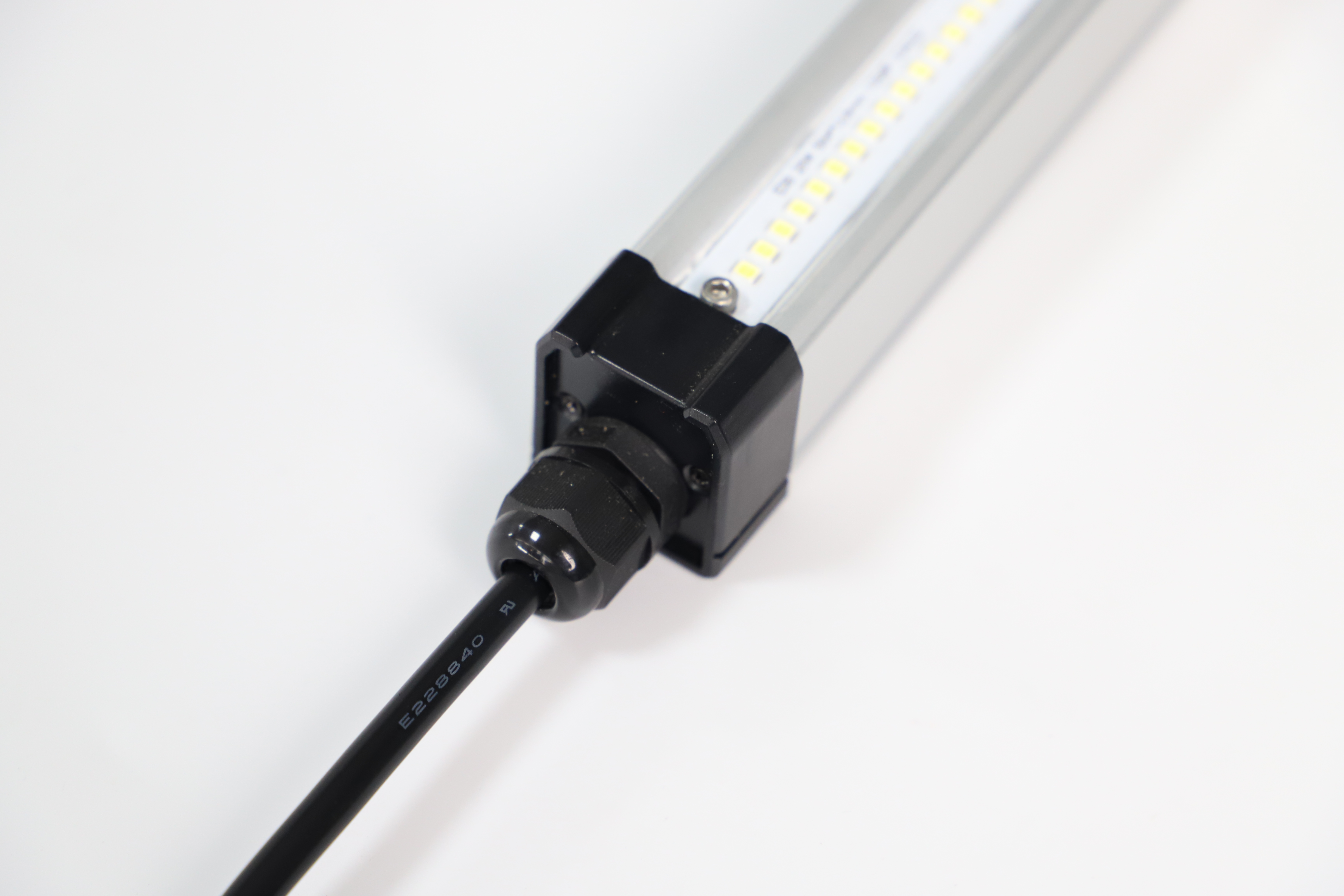 GrowFast LED 2x42W IP65  - 7