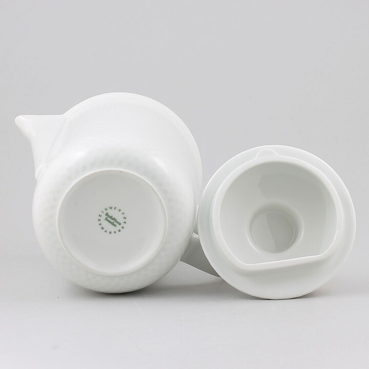 Signe Persson-Melin (Chess 1980) White Coffee Pot with Checkers Relief 19 cm
