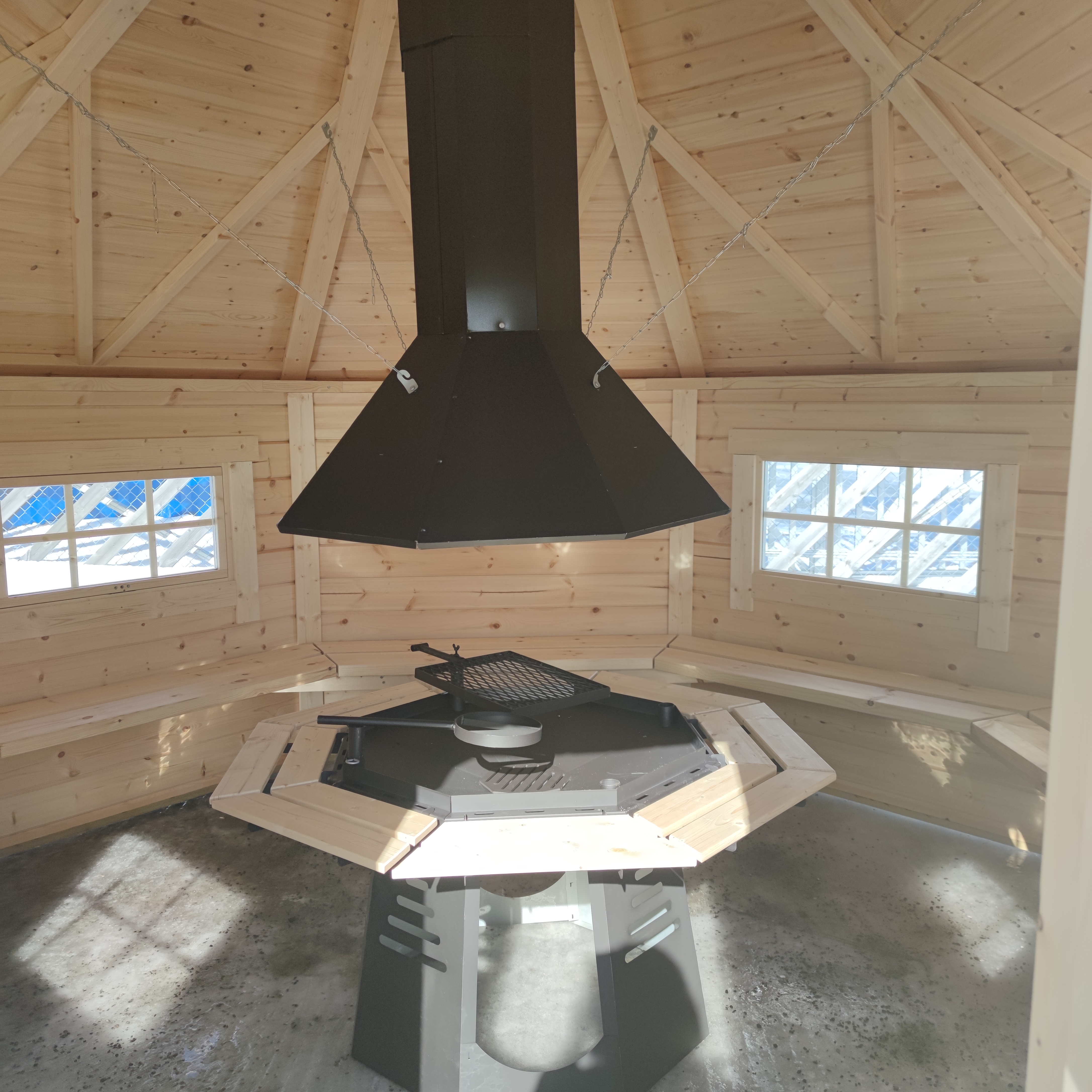 GRILLHUS L 11,9M² Halvsirkulære tømmer - 9