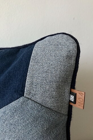 SÅLD Denim kudde No4, Trompe l'oeil 