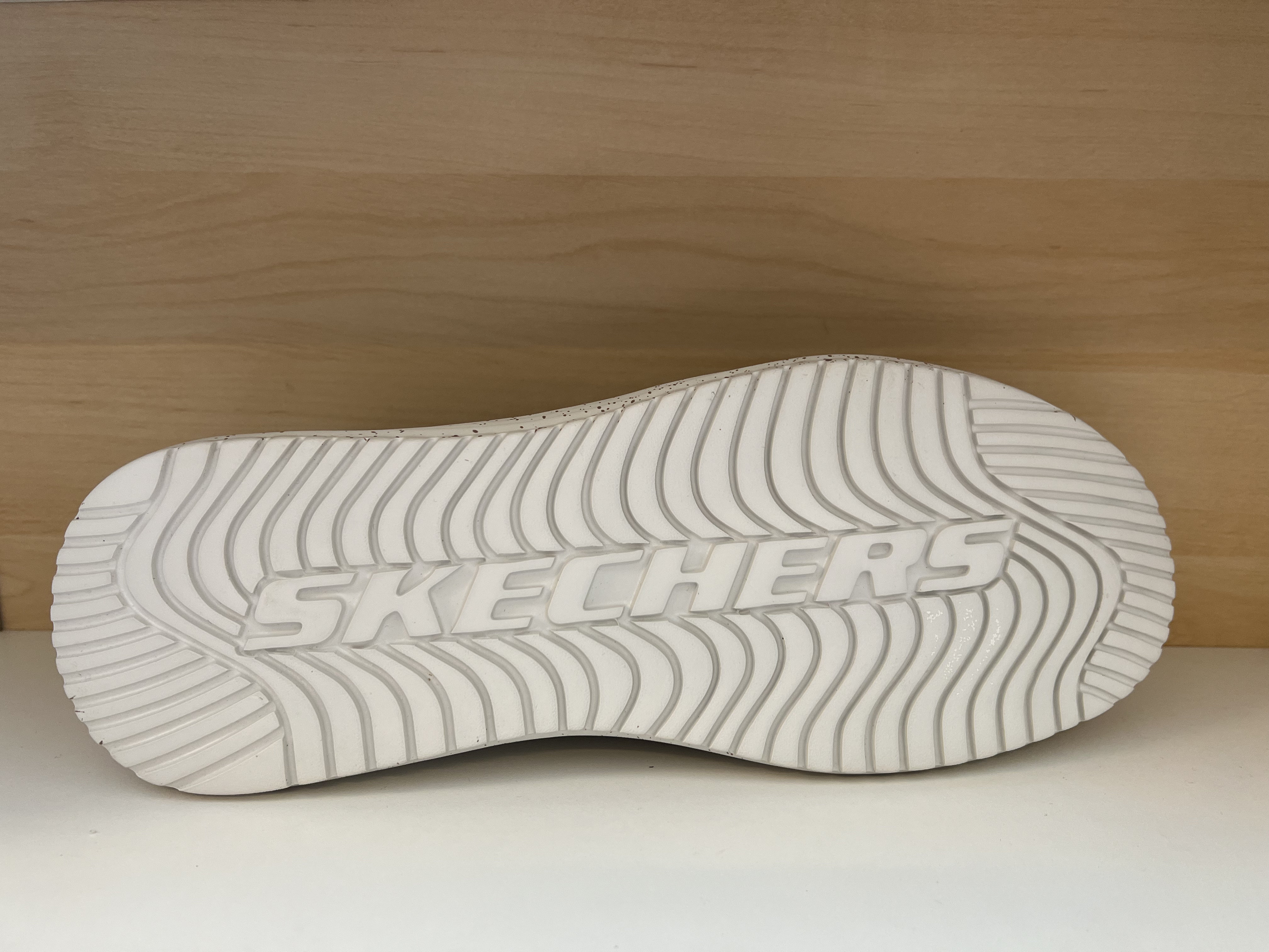 Skechers "Mens Proven-Renco" i beige textil. Uppbygd i hålfoten. Memory Foam innersula. - 3