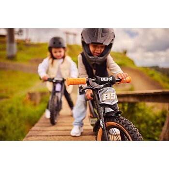 BERG BIKY Trail Balanscykel Grön med handbroms