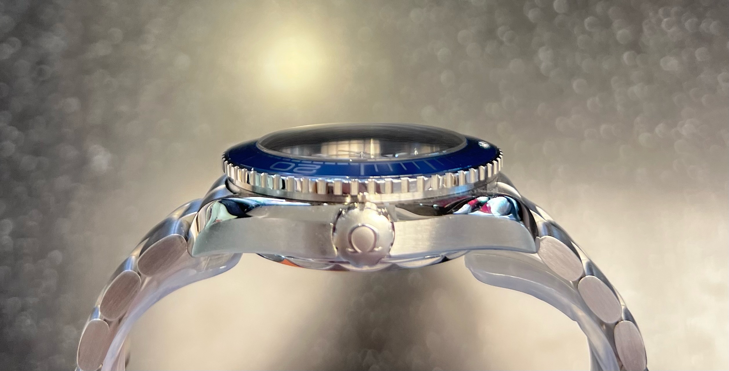 SÅLD 15 april 2023 för 59.900:- Omega Seamaster Planet Ocean 600M Co‑Axial Master Chronometer 43,5 blå - 4