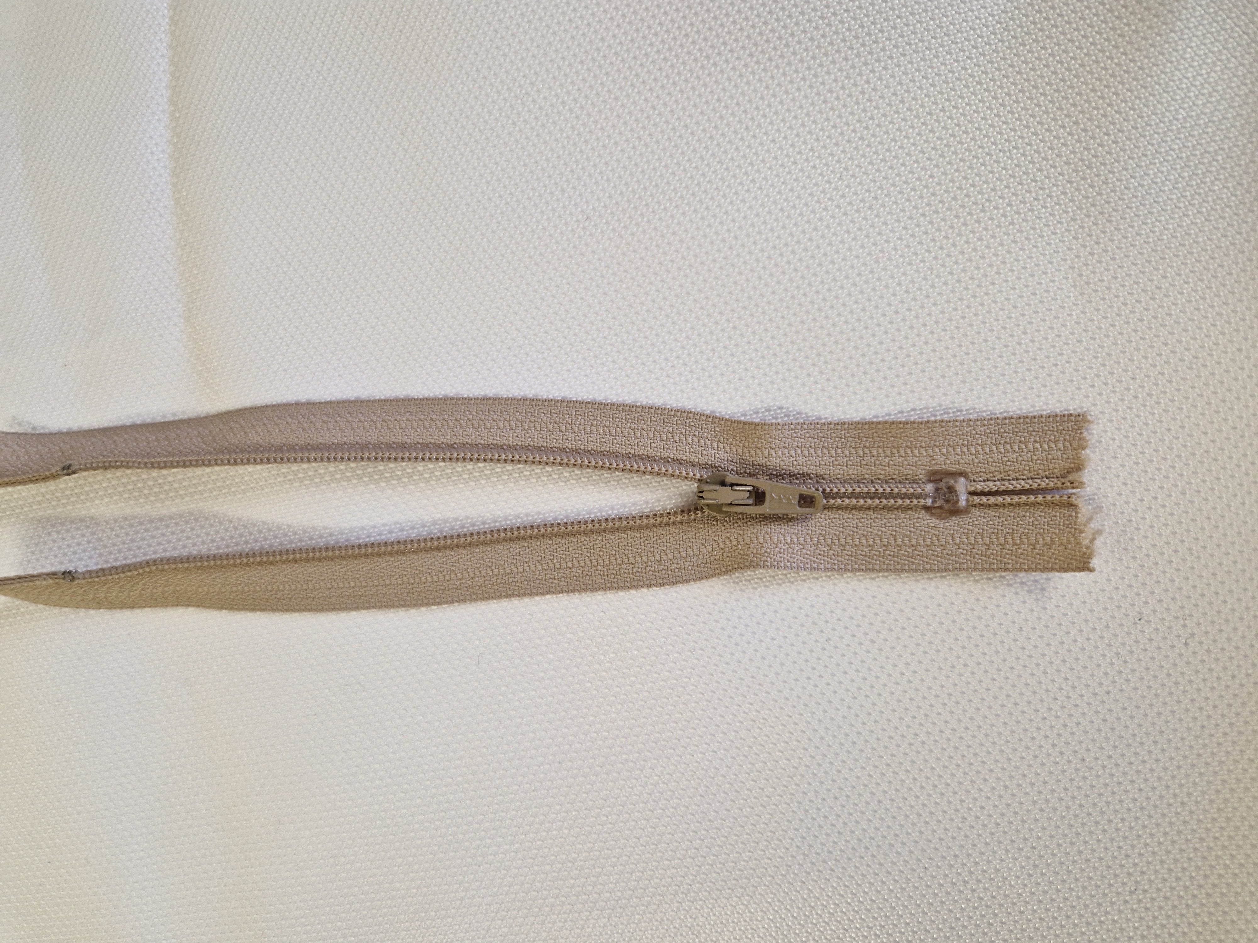 Blixtlås CFC-56 16cm  Fg Beige