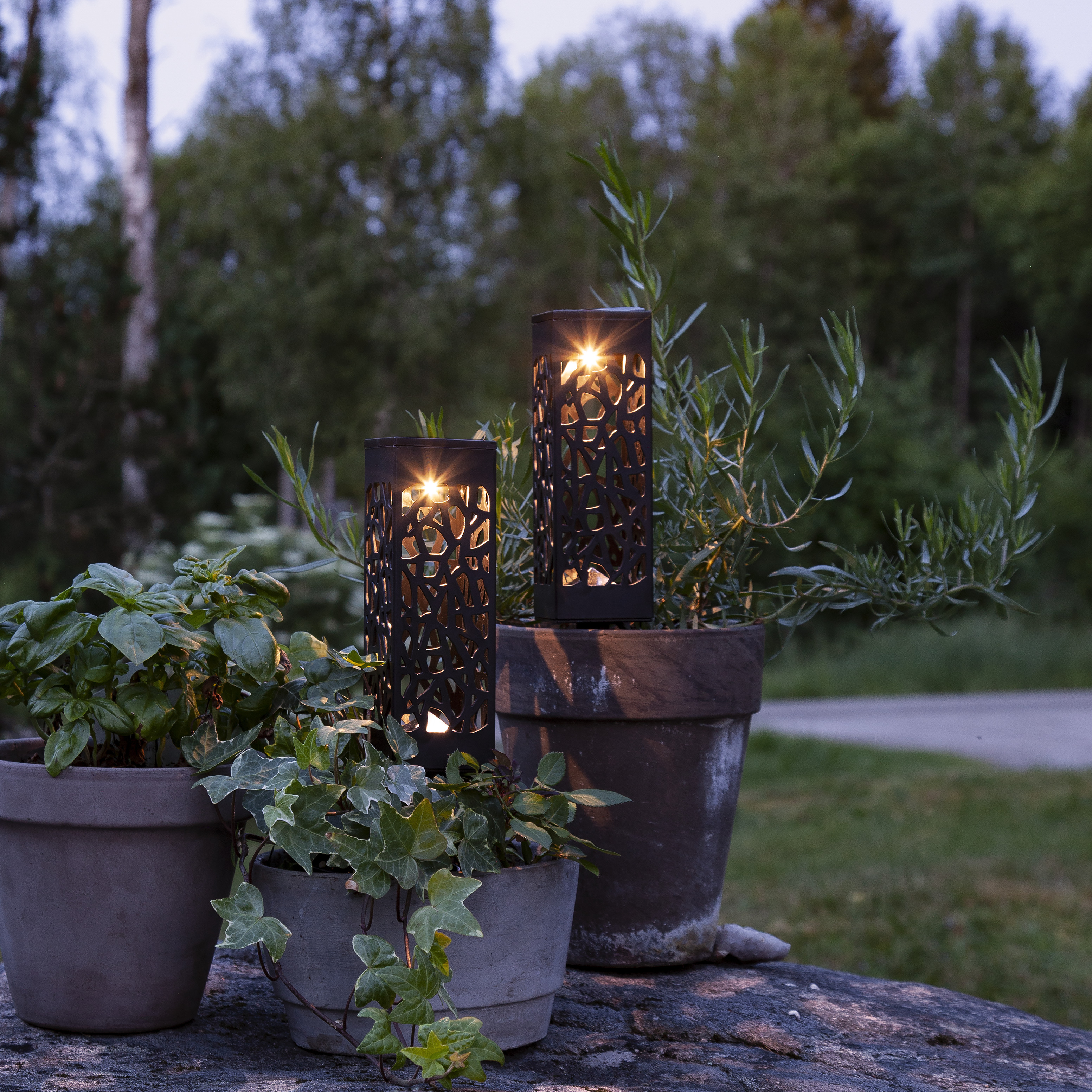 2 st solcellslampor Ibiza svarta 18 cm