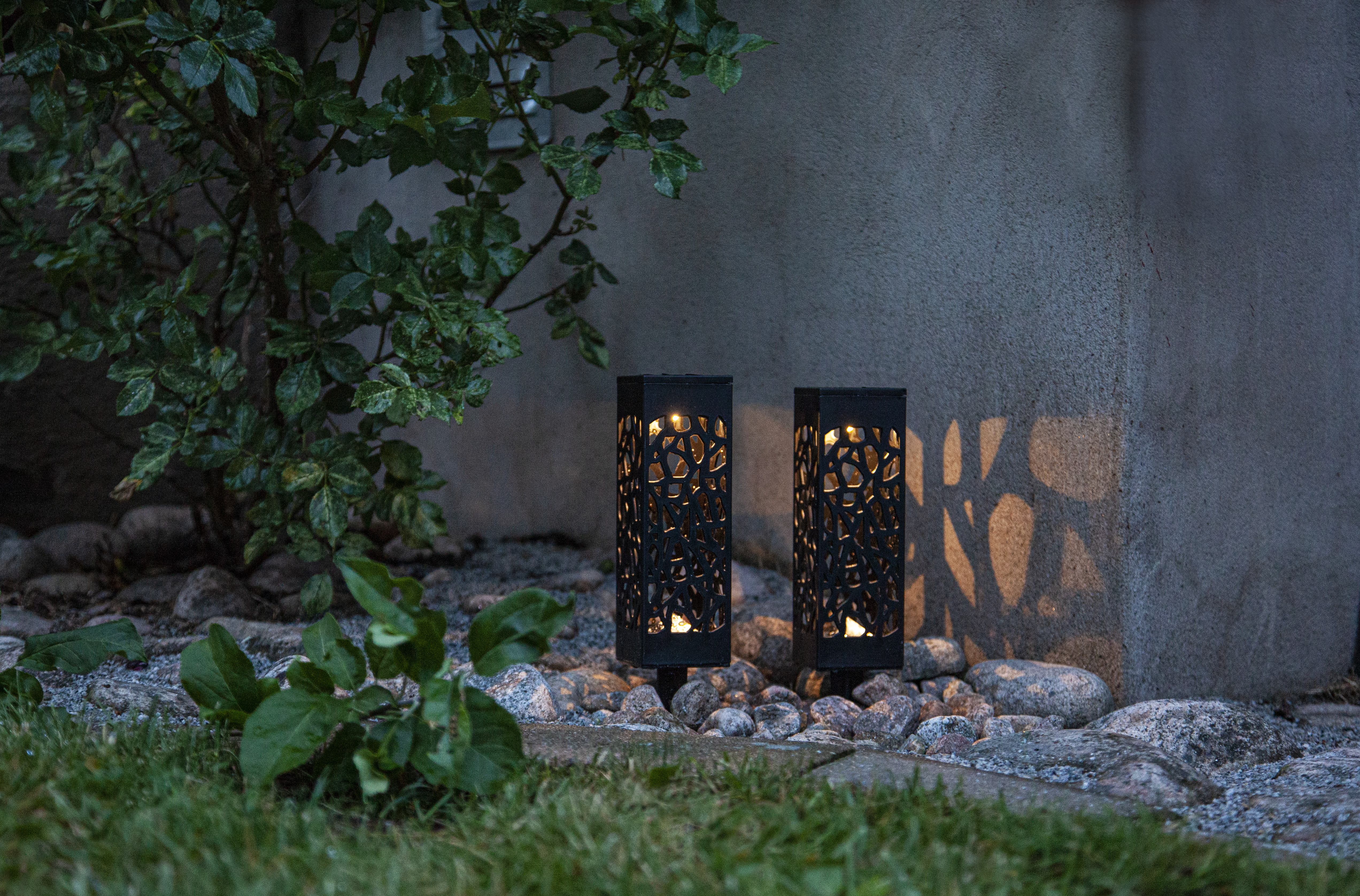 2 st solcellslampor Ibiza svarta 18 cm