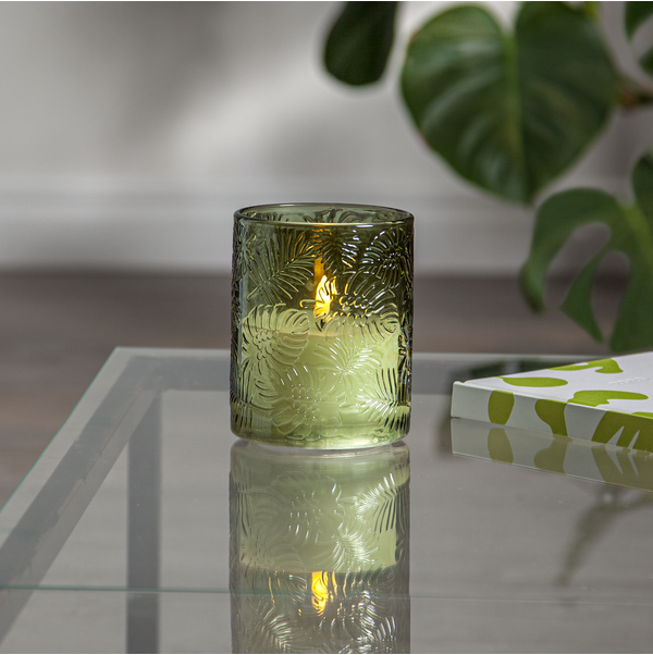 Thymes Frasier Fir Green Glass Candle