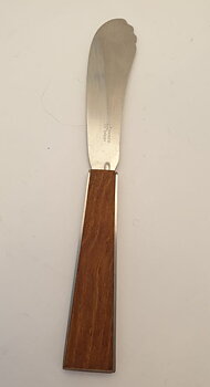 Smörkniv med teakinläggning liten