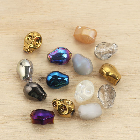 Glass bead Skull, 10mm - 2