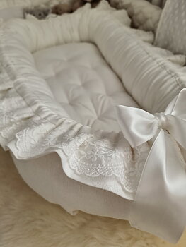 Babynest Ella vit linne 633