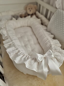 Babynest Ella vit linne 633